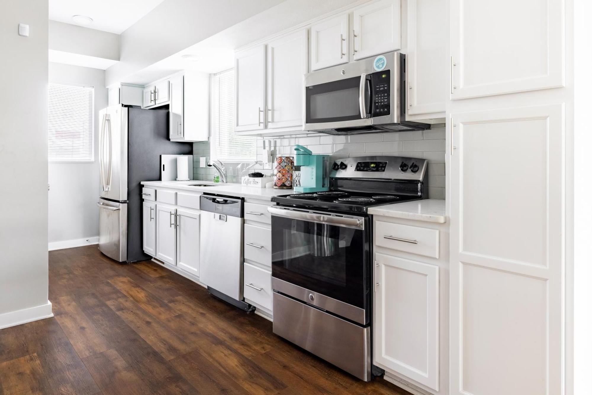 Luxury Downtown Townhome Unit 14 Кливленд Экстерьер фото