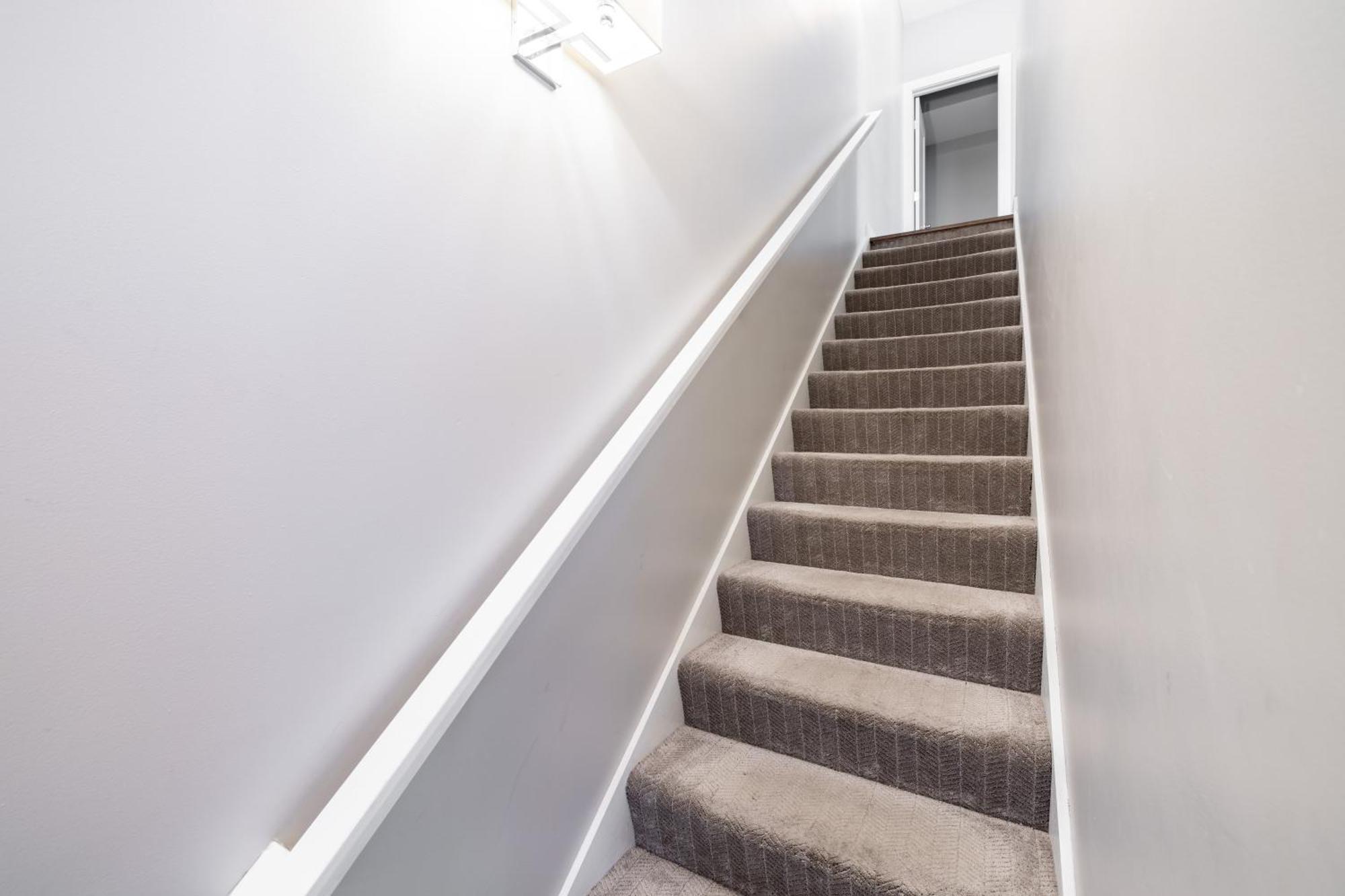 Luxury Downtown Townhome Unit 14 Кливленд Экстерьер фото