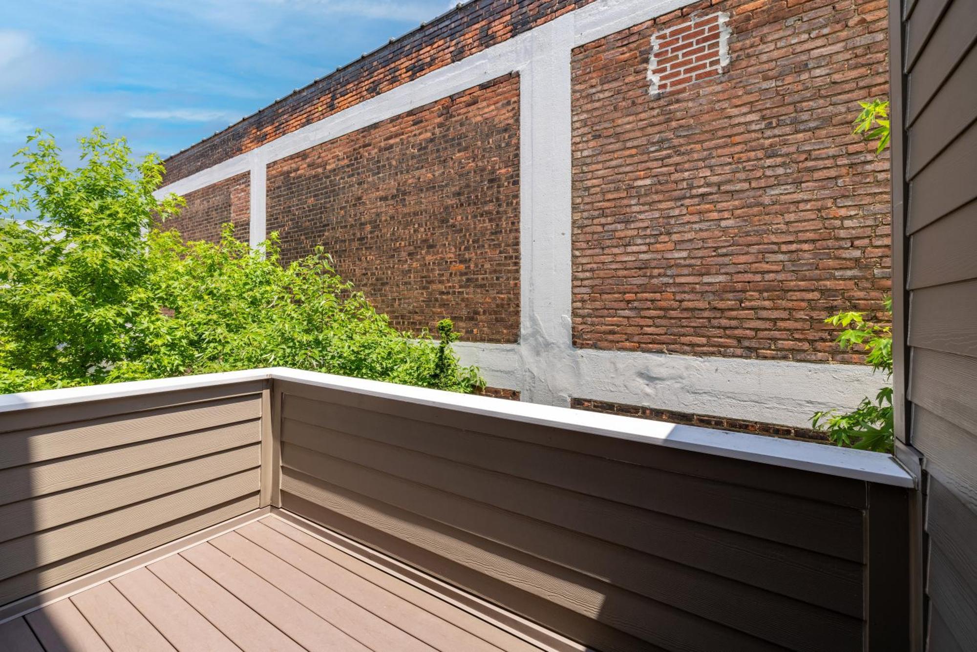 Luxury Downtown Townhome Unit 14 Кливленд Экстерьер фото